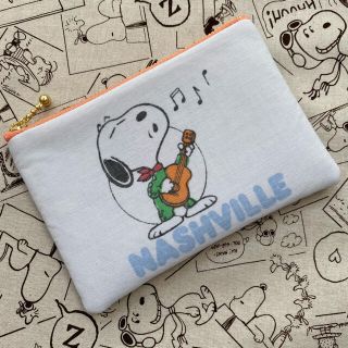 スヌーピー(SNOOPY)の☆ スヌーピー フラットポーチ ☆ ビンテージ シーツ リメイク ギター柄(ポーチ)