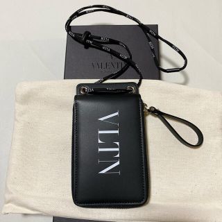 VALENTINO - 新品未使用！送料込み☆VALENTINO☆VLTN ロゴ入り ネック ...