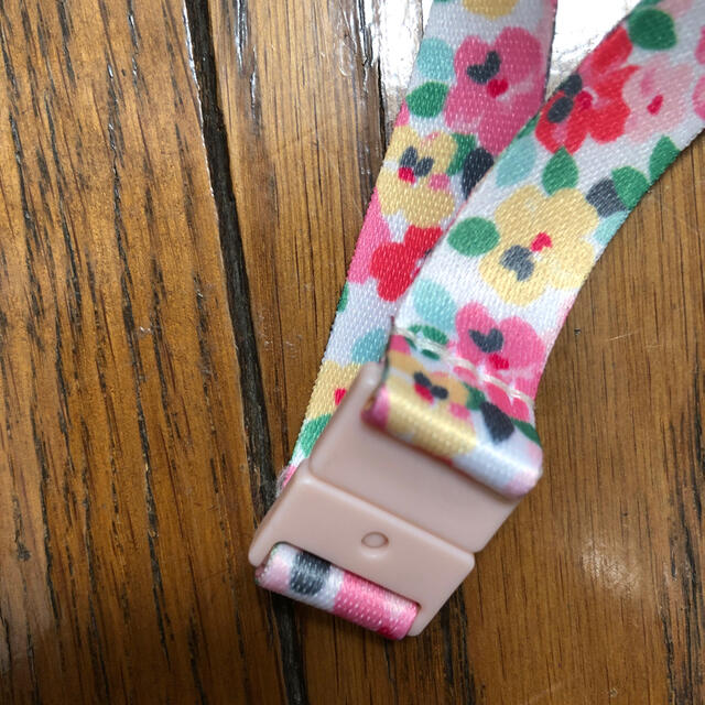 Cath Kidston(キャスキッドソン)のネックストラップ スマホ/家電/カメラのスマホアクセサリー(ネックストラップ)の商品写真