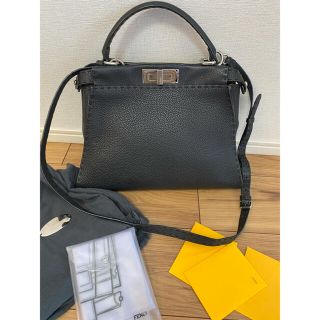 フェンディ(FENDI)のフェンディ　ピーカブー　セレリア　ブラック(ハンドバッグ)