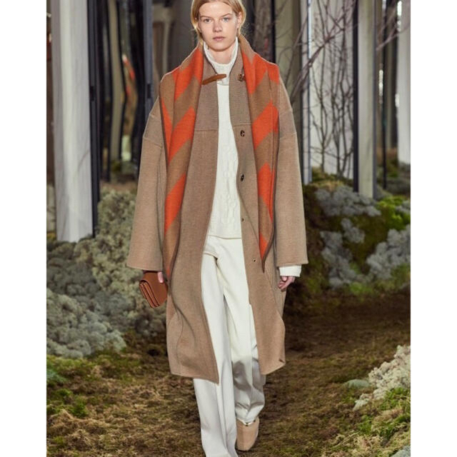 国内正規総代理店アイテム HERMES エルメス 白ライトコート アウター