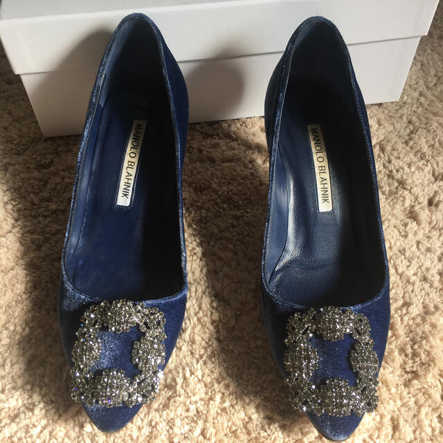 MANOLO BLAHNIK(マノロブラニク)のマロノブラニク レディースの靴/シューズ(ハイヒール/パンプス)の商品写真