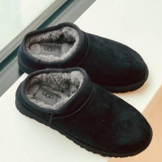 UGG(アグ)のアグ　フレームワーク　UGG CLASSIC SLIPPER 24 レディースの靴/シューズ(スリッポン/モカシン)の商品写真