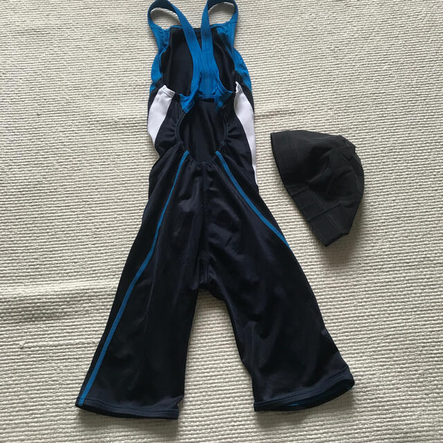 MIZUNO - セントラルスポーツ アッパー 水着 SS 黒帽子付きの MIZUNO - セントラルスポーツ アッパー 水着 SS 黒帽子付きの