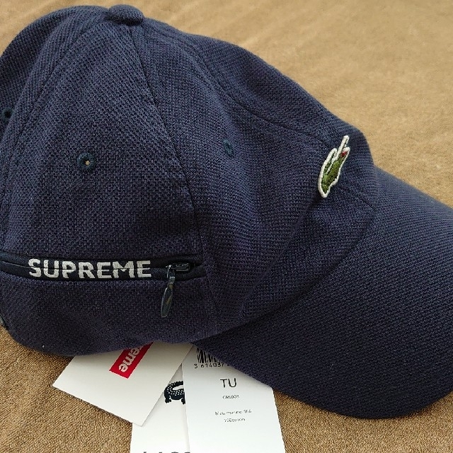 Supreme(シュプリーム)のSupreme LACOSTE Pique 6-Panel Navy メンズの帽子(キャップ)の商品写真