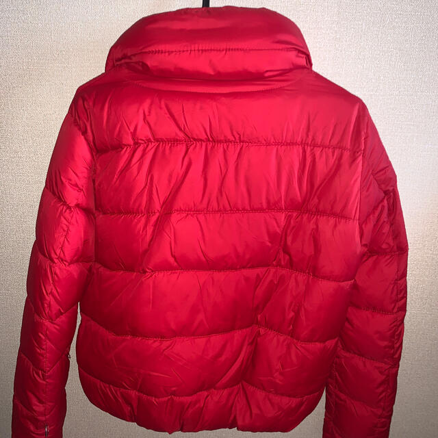 Bershka(ベルシュカ)のBershka red puffer jacket メンズのジャケット/アウター(ダウンジャケット)の商品写真