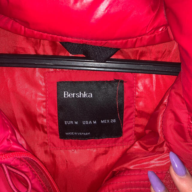 Bershka(ベルシュカ)のBershka red puffer jacket メンズのジャケット/アウター(ダウンジャケット)の商品写真