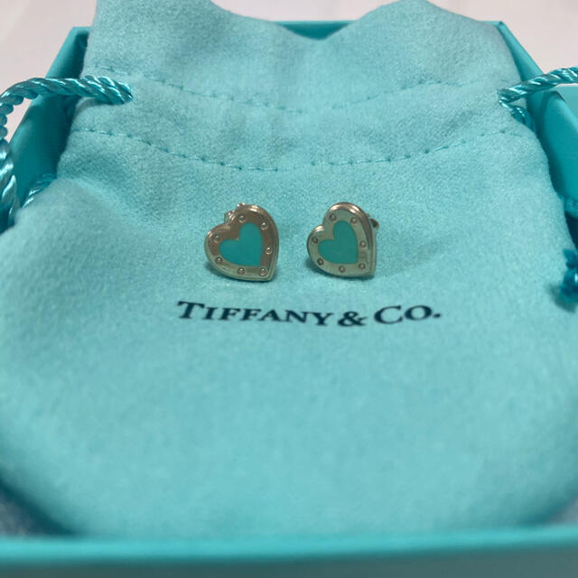Tiffany & Co.(ティファニー)のTiffany ラブハートピアス レディースのアクセサリー(ピアス)の商品写真