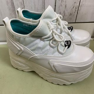 ヨースケ(YOSUKE)のYOSUKE 厚底スニーカーWhite 23.5cm(スニーカー)