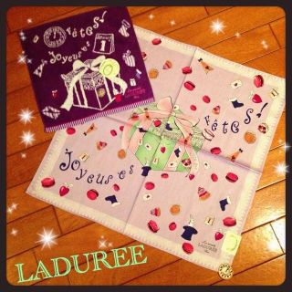 ラデュレ(LADUREE)のラデュレアリスセット♡(ハンカチ)