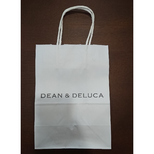 DEAN & DELUCA(ディーンアンドデルーカ)のディーンアンドデルーカ キッズ エプロン 限定 レッド キッズ/ベビー/マタニティのキッズ服女の子用(90cm~)(その他)の商品写真