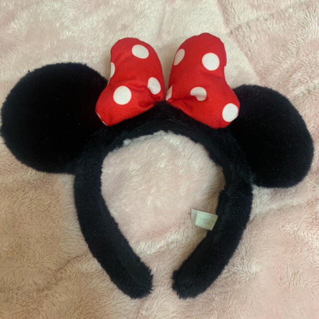 Disney(ディズニー)のミニーカチューシャ ディズニー ミニーちゃん レディースのヘアアクセサリー(カチューシャ)の商品写真