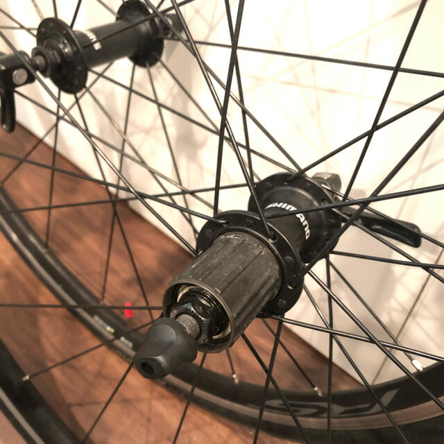 SHIMANO(シマノ)のShimano WH-RS100 フロント＆リアホイール11S用、タイヤ付 自動車/バイクの自動車(タイヤ・ホイールセット)の商品写真