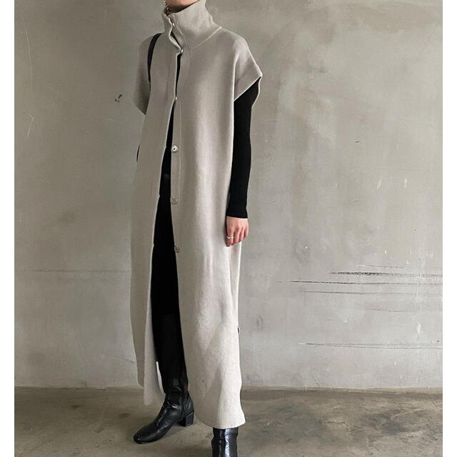 ZARA 新品ロング丈ニットベスト 1