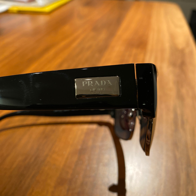 PRADA(プラダ)のプラダサングラス spr11m メンズのファッション小物(サングラス/メガネ)の商品写真