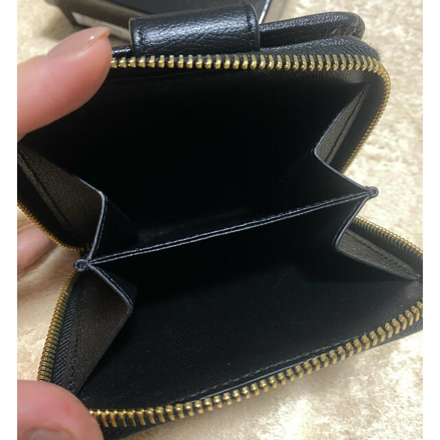 Saint Laurent(サンローラン)のYves Saint Laurent 2つ折り財布 レディースのファッション小物(財布)の商品写真