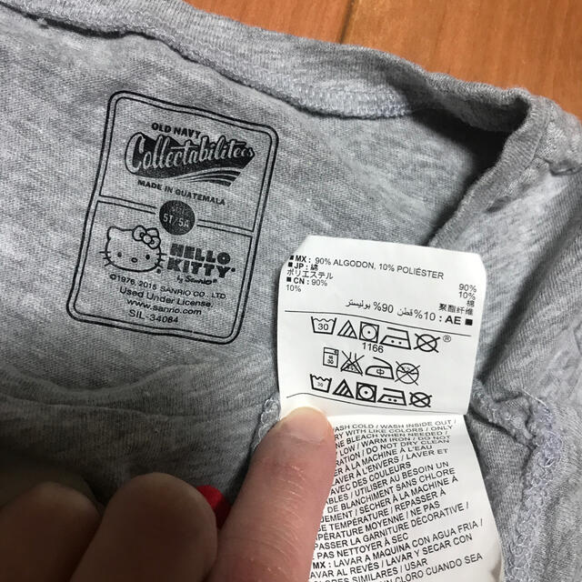 Old Navy(オールドネイビー)のOLD NAVY キッズ　Tシャツ　110cm キッズ/ベビー/マタニティのキッズ服女の子用(90cm~)(Tシャツ/カットソー)の商品写真