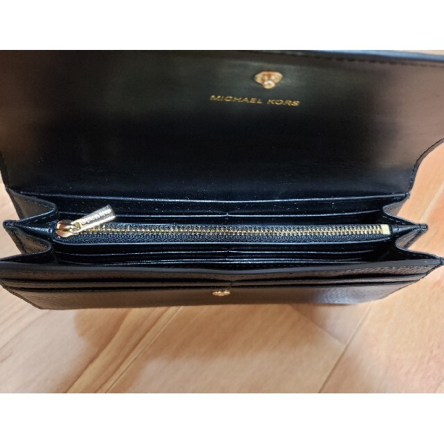 Michael Kors(マイケルコース)のMICHAEL KORS　財布　長財布　ブラック　黒　マイケルコース レディースのファッション小物(財布)の商品写真