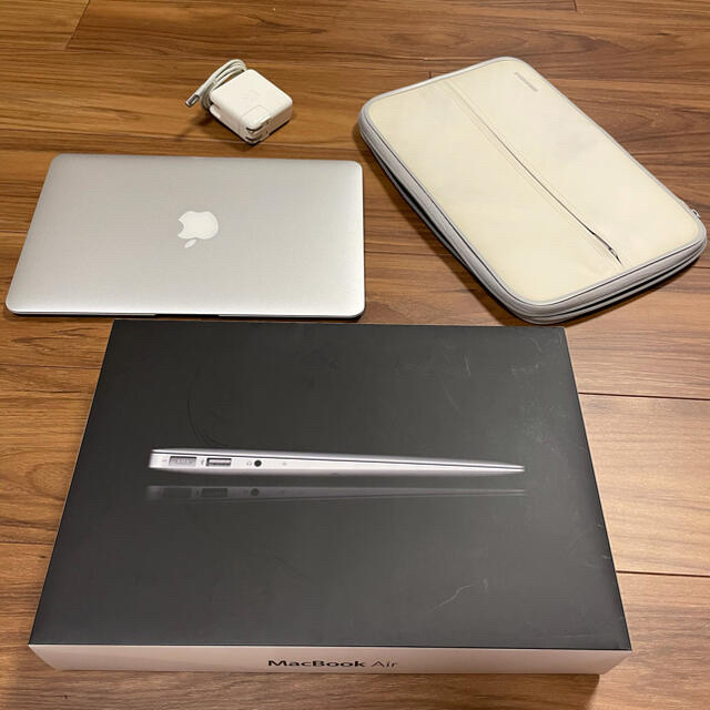 MacBook Air (13inch, mid2011)PC/タブレット