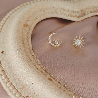 スタージュエリー(STAR JEWELRY)のsmall asymmetry moon & star pierce ◯s925(ピアス)