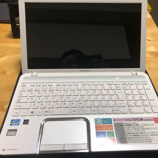 トウシバ(東芝)の東芝 dynabook T552/37GW (PT55237GBHW)(ノートPC)