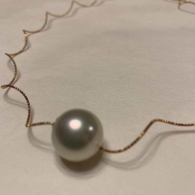 pearl(パール)のお雛様特価💖美品　南洋真珠14mm  k18  形状記憶チョーカー レディースのアクセサリー(ネックレス)の商品写真