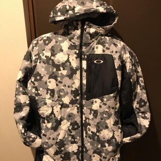 オークリー(Oakley)のオークリーアウター極美品(ウエア)