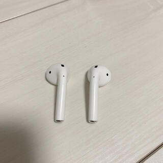 アップル(Apple)のAirPodsイヤホン両耳(ヘッドフォン/イヤフォン)