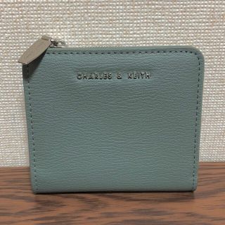 チャールズアンドキース(Charles and Keith)のチャールズアンドキース　二つ折り財布(財布)