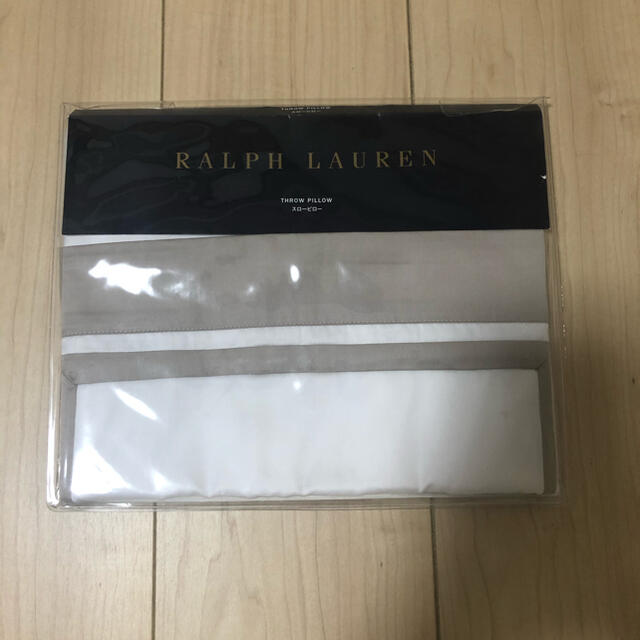 Ralph Lauren(ラルフローレン)の新品未使用　Ralph Lauren クッションカバー インテリア/住まい/日用品のインテリア小物(クッションカバー)の商品写真