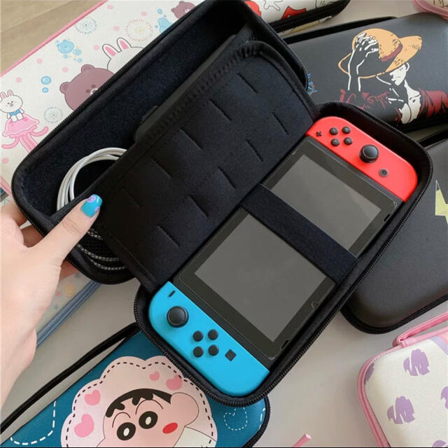 ダッフィー(ダッフィー)の日本未発売　ダッフィーフレンズ　ニンテンドースイッチ　スイッチケース　収納ケース エンタメ/ホビーのゲームソフト/ゲーム機本体(その他)の商品写真