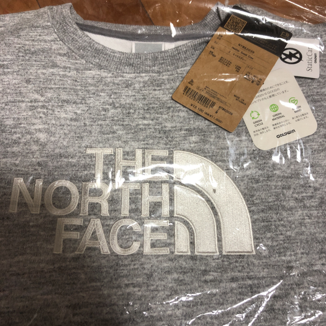 THE NORTH FACE(ザノースフェイス)の新品THE NORTH FACE ノースフェイストレーナーヘザースウェットクルー レディースのトップス(トレーナー/スウェット)の商品写真