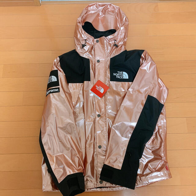 supreme × the north face  ローズゴールドマウンテンパーカー