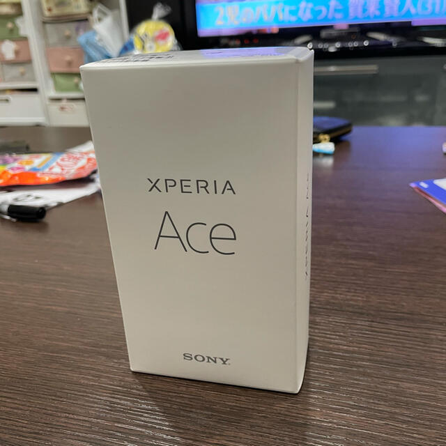 Xperia ace エクスペリアエース　ホワイト約50インチ解像度