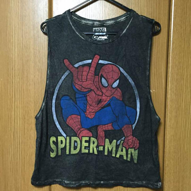 FOREVER 21(フォーエバートゥエンティーワン)の【中古】スパイダーマン タンクトップ  レディースのトップス(タンクトップ)の商品写真