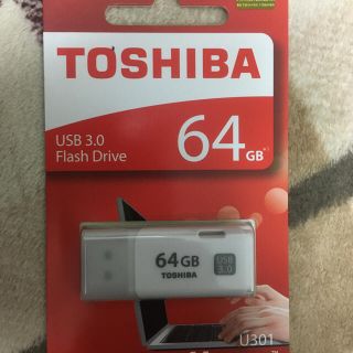 トウシバ(東芝)のusbメモリ 64gb TOSHIBA 東芝 USB3.0(PC周辺機器)