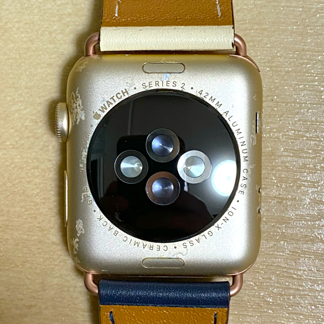 Apple Watch(アップルウォッチ)のApple Watch Series2 42mm ゴールド アルミニウム メンズの時計(腕時計(デジタル))の商品写真