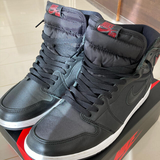 NIKE Air Jordan 1 Satin Black