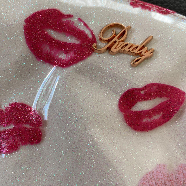 Rady(レディー)のRady リップ ポーチ 白 レディースのファッション小物(ポーチ)の商品写真