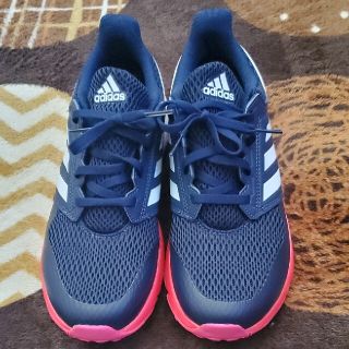 アディダス(adidas)のadidas スニーカー (24.5cm)(スニーカー)