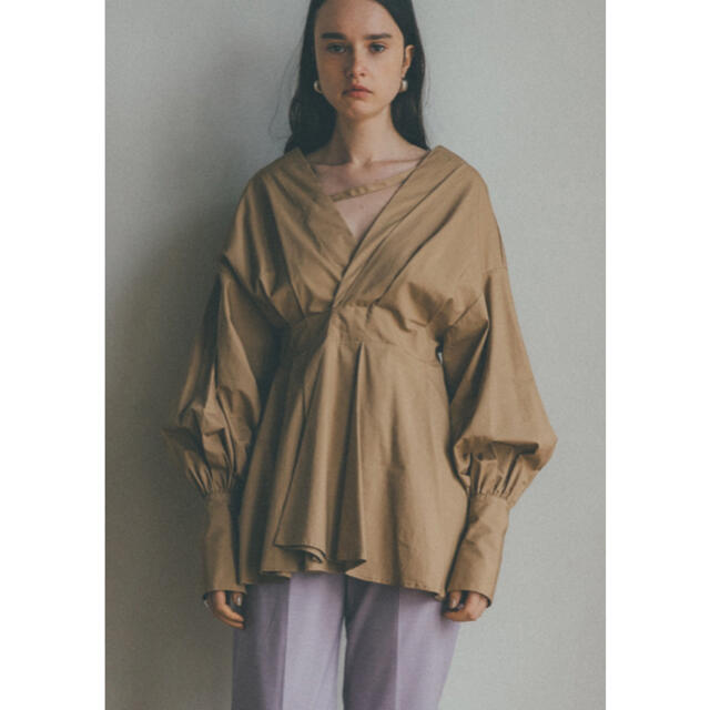 クラネ CLANE OFF SHOULDER TUCK BLOUSE トップス クラネ CLANE OFF SHOULDER TUCK BLOUSE トップス