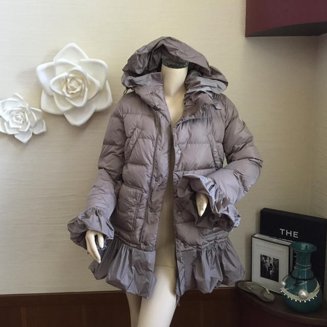 税込) MONCLER - 絶対ほし~い⭐️未使用に近いSerre♡ ダウンコート