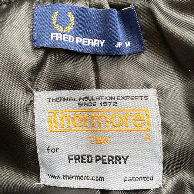 FRED PERRY(フレッドペリー)のFRED PERRY フレッドペリー　ダウンベスト　Mサイズ メンズのジャケット/アウター(ダウンベスト)の商品写真