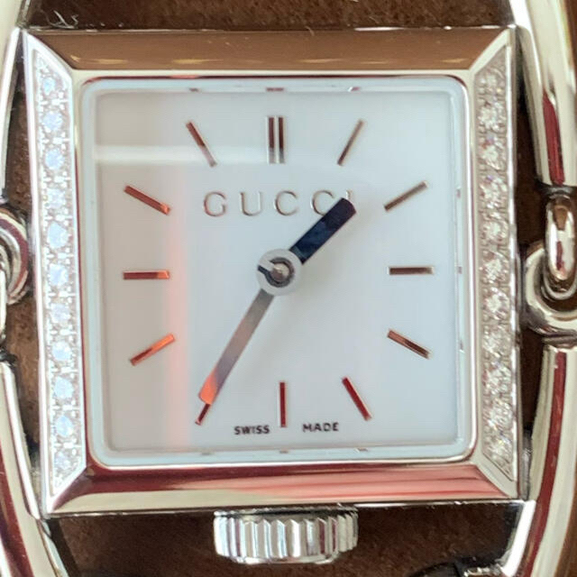 にはまだ Gucci シニョーリア ダイヤベゼル ダイヤモンド22個の通販 by