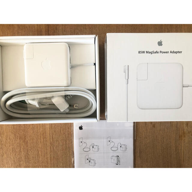 Apple(アップル)の【純正・新品】Apple Mac用 MagSafe 充電器 85W  スマホ/家電/カメラのスマートフォン/携帯電話(バッテリー/充電器)の商品写真