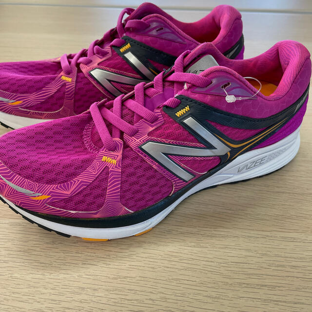 New Balance(ニューバランス)のニューバランス スニーカー レディース 23センチ レディースの靴/シューズ(スニーカー)の商品写真