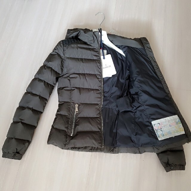 国内正規品 MONCLER OIRON オイロン カーキ 1 M ショートダウン