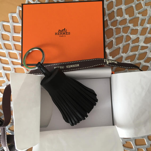 ホタル様専用ですHERMES 新品未使用 カルメン チャーム 黒 ブラック