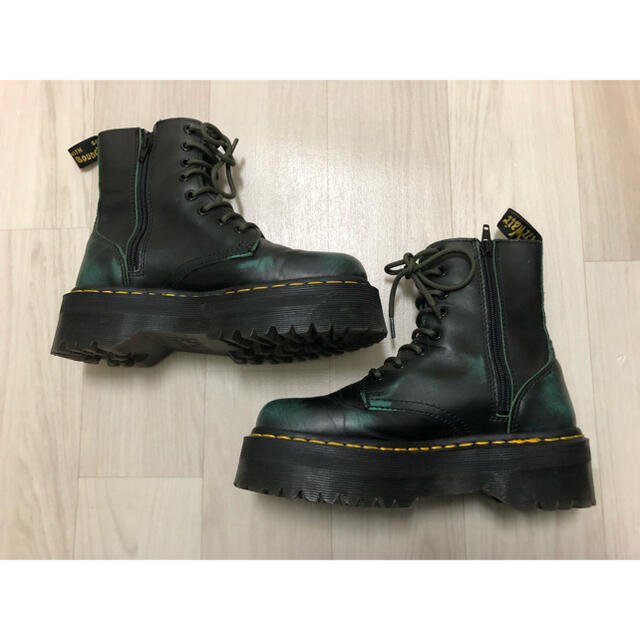 Dr.Martens(ドクターマーチン)のドクターマーチン Jadon 厚底 グリーン 緑　UK4 UK5 サイドジップ レディースの靴/シューズ(ブーツ)の商品写真