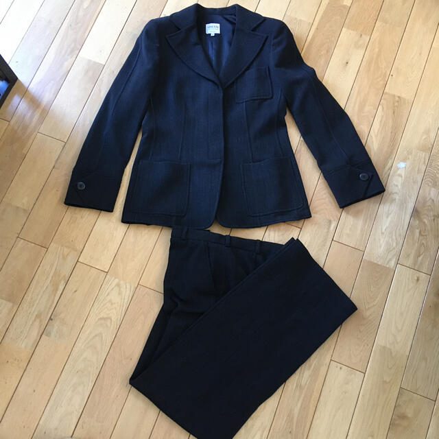 ARMANI COLLEZIONI(アルマーニ コレツィオーニ)のARMANI パンツスーツ レディースのフォーマル/ドレス(スーツ)の商品写真